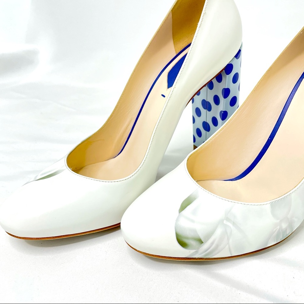 FENDI White Floral w/ Blue Dot Block Heel Pumps